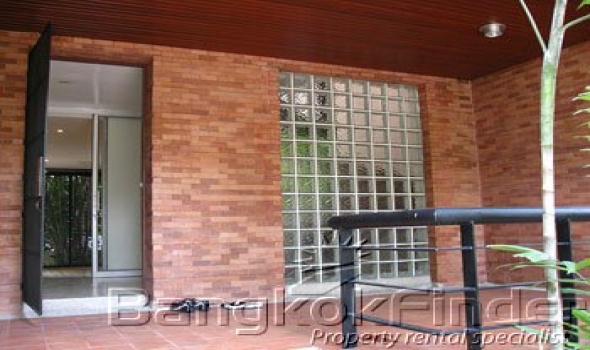 4 Bedrooms, タウンハウス, 賃貸物件, Sukhumvit 45, 3 Bathrooms, Listing ID 638, Bangkok, Thailand,