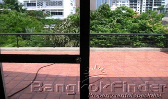 4 Bedrooms, タウンハウス, 賃貸物件, Sukhumvit 45, 3 Bathrooms, Listing ID 638, Bangkok, Thailand,