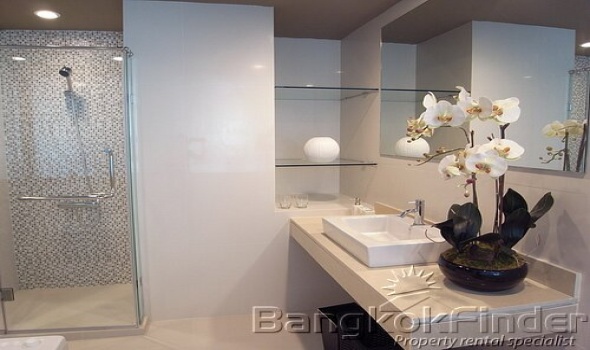 2 Bedrooms, コンドミニアム, 賃貸物件, Mahadlek Luang 2, 2 Bathrooms, Listing ID 3504, Lumpini, Pathumwan, Bangkok, Thailand, 10330,