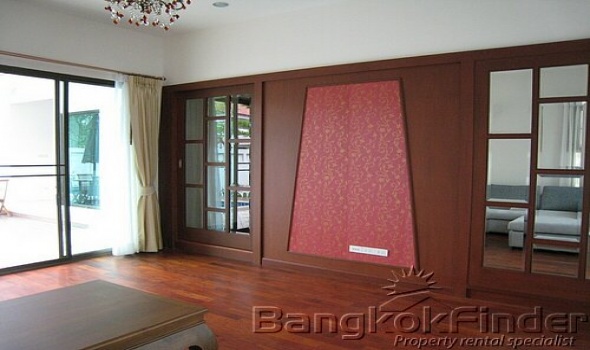 4 Bedrooms, タウンハウス, 賃貸物件, Soi Soonvijai , 5 Bathrooms, Listing ID 3521, Khet Huai , Khwang, Bangkok, Thailand, 10310,